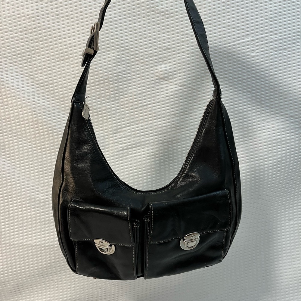 Perlina Black Italian Leather Shoulder Bag